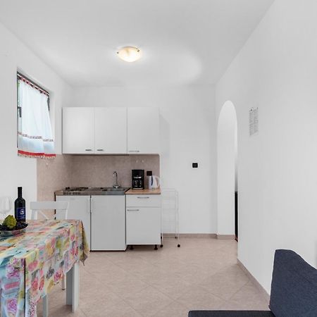 Apartments Villa Falcon فونتانا المظهر الخارجي الصورة